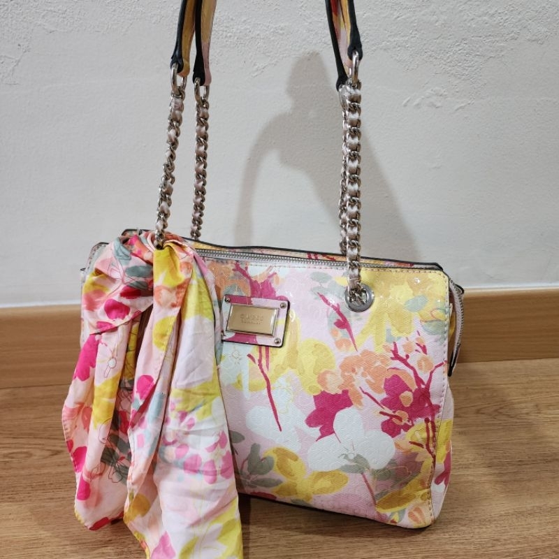 Jual Tote Bag Guess Shannon Medium Flower Original Preloved Shopee Indonesia
