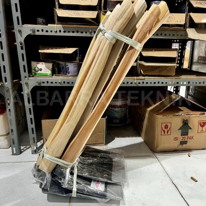 Jual Cangkul Pacul + Gagang Pacul (Doran) Kayu Terpasang / SIAP PAKAI ...