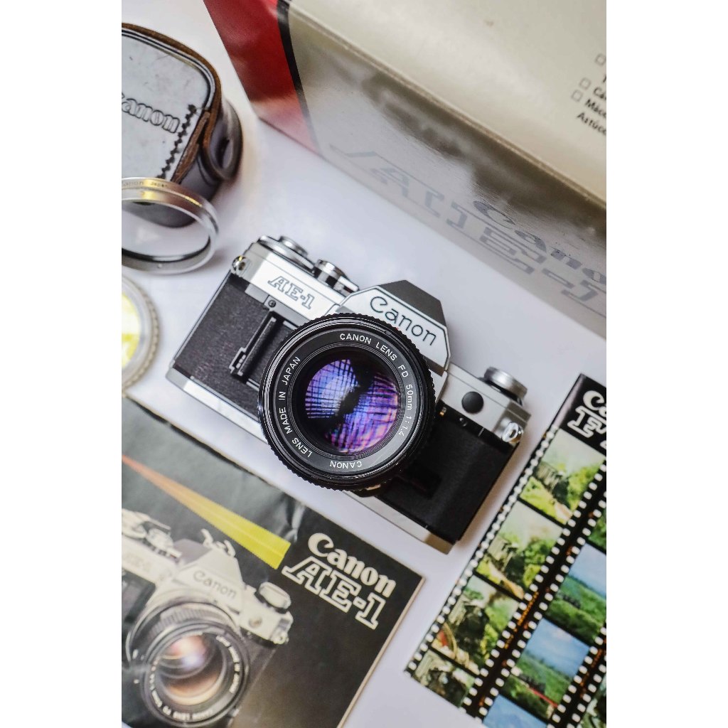 Canon AE-1 セット Pentax K1000 Black Canon AE-1 AE1 + 70mm Lens Manual Focus Kit