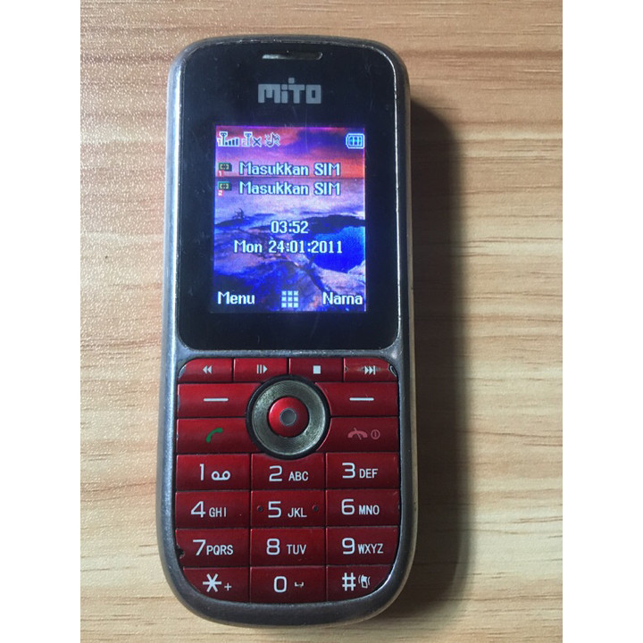hp mito 277 buat pikat harga burung meningkat.yang di dapat hp dan batrai aja yu