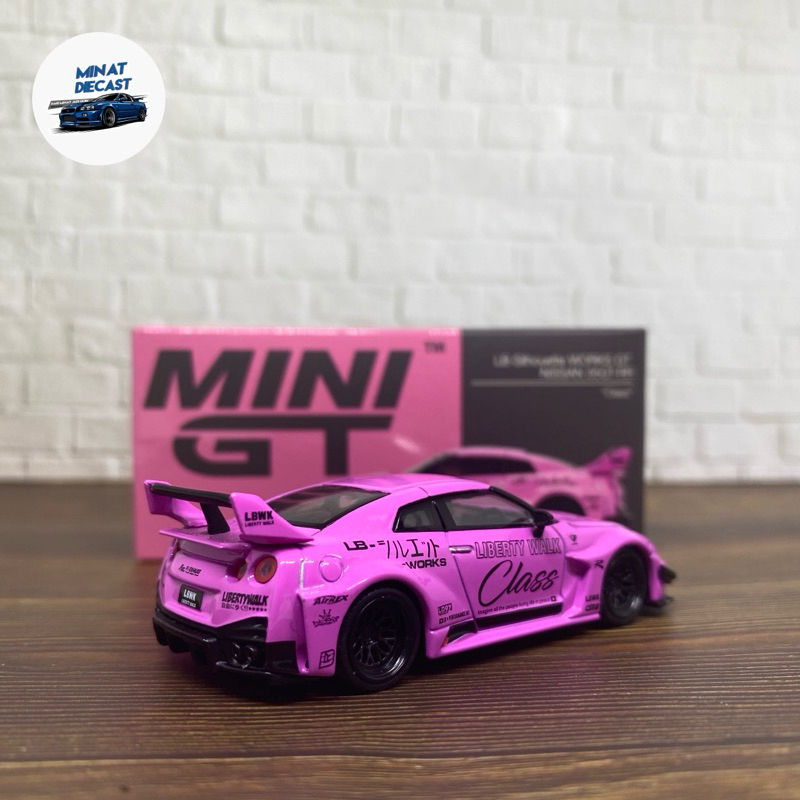 Jual Mini GT R35 pink class | Shopee Indonesia