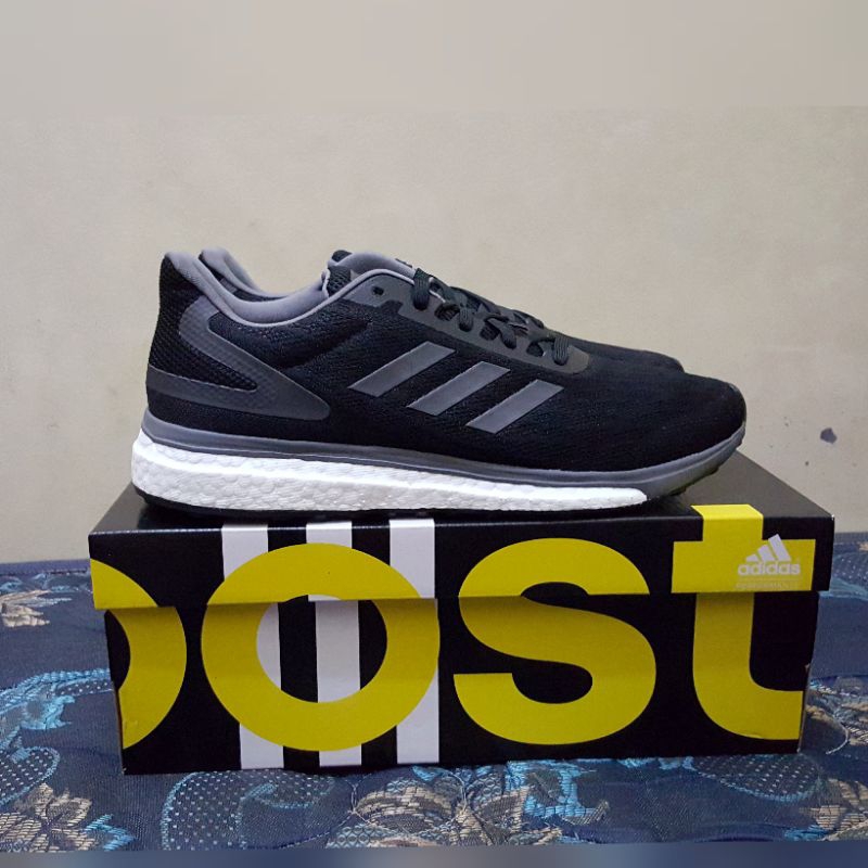 Jual Adidas Response Lite Boost M Black white BNIB original Resmi murah under retail Shopee Indonesia