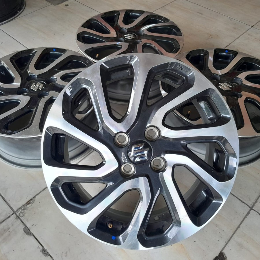 Jual Velg Mobil Bekas Standar BALENO R16 Swift Sirion Splash Vios Yaris ...