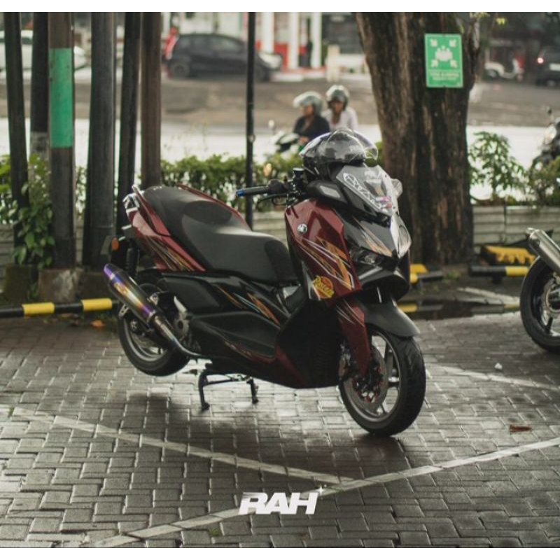 Jual Winshield variasi custom bahan akrilik pnp yamaha XMAX NEW SPORTY ...