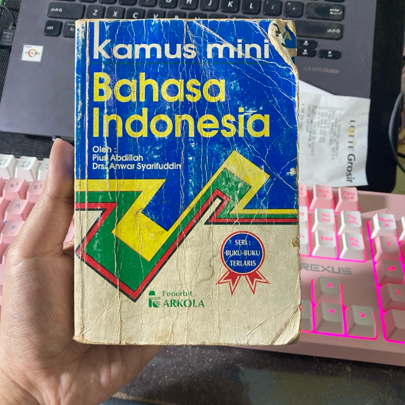 Jual PL Kamus Mini Bahasa Indonesia - Pius Abdillah Drsa Anwar ...