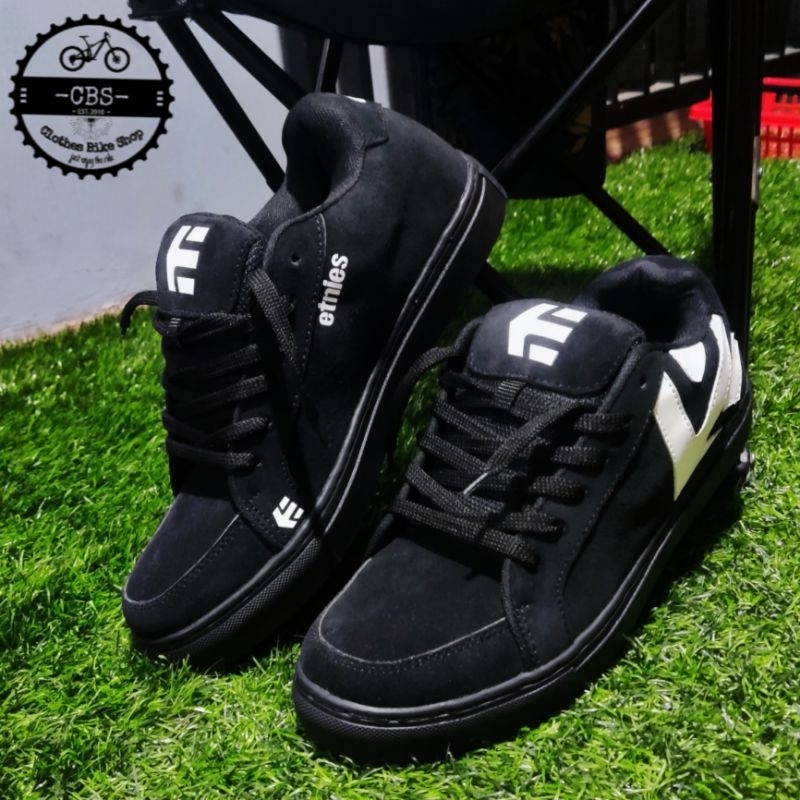 Sepatu Skate sepatu Gemuk Shoes skater Not vans DC dll