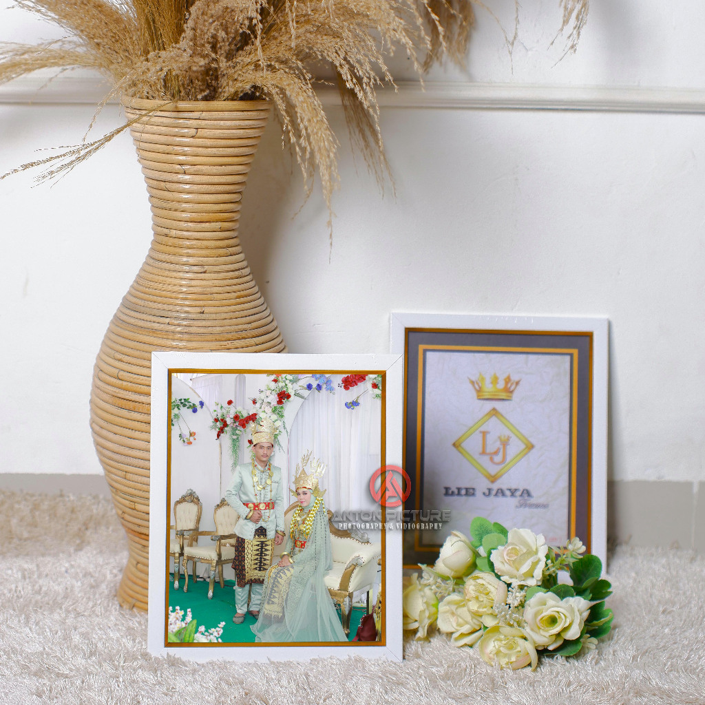 Jual PAKET CETAK FOTO 10R + BINGKAI (20 cm x 25 cm) | Shopee Indonesia