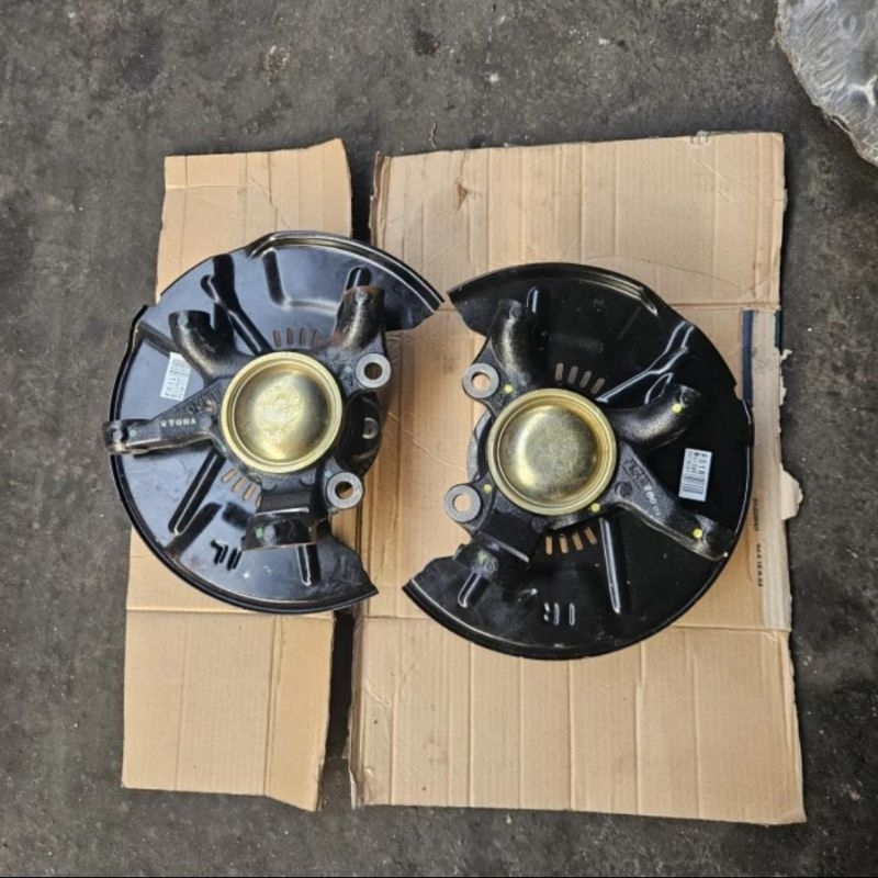 Jual Knuckle Kenakel Komplit Nap Bearing Roda Kanan / Kiri Toyota ...