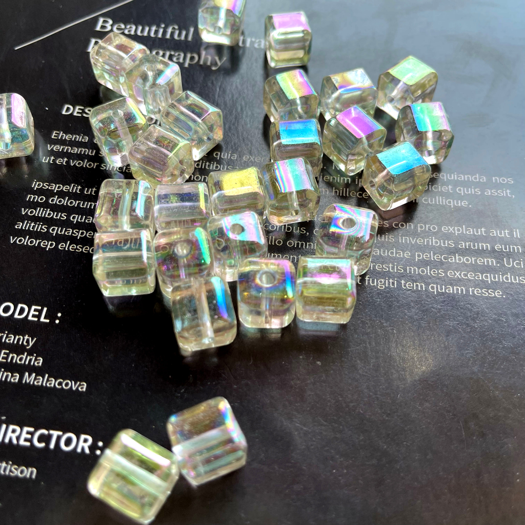 Jual 10 Pcs Manik-manik Transparan AB - CUBE WITH EDGE | Shopee Indonesia