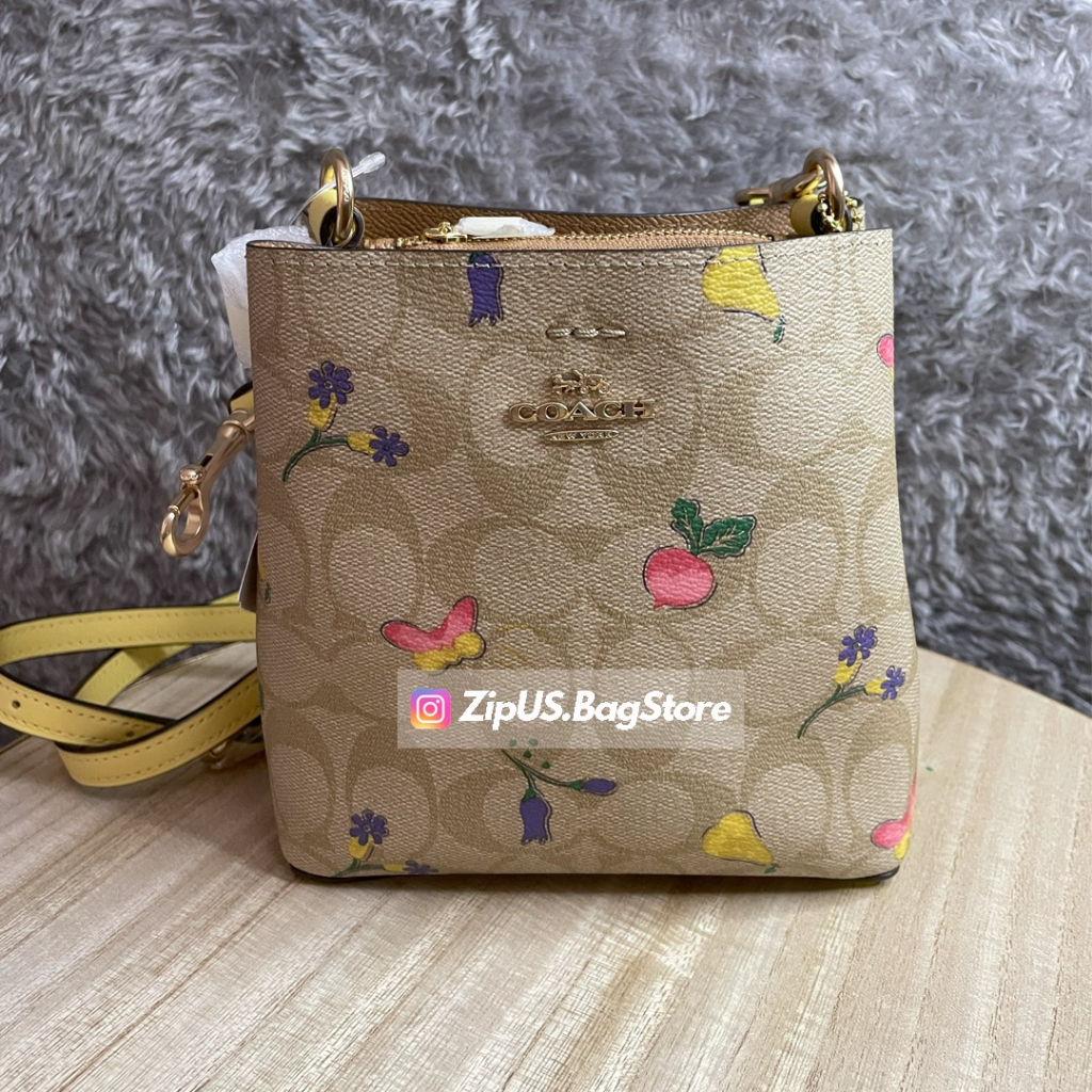 Jual Coach Small Town Bucket Bag In Signature Canvas With Dreamy Veggie Prt 100 Ori 2811