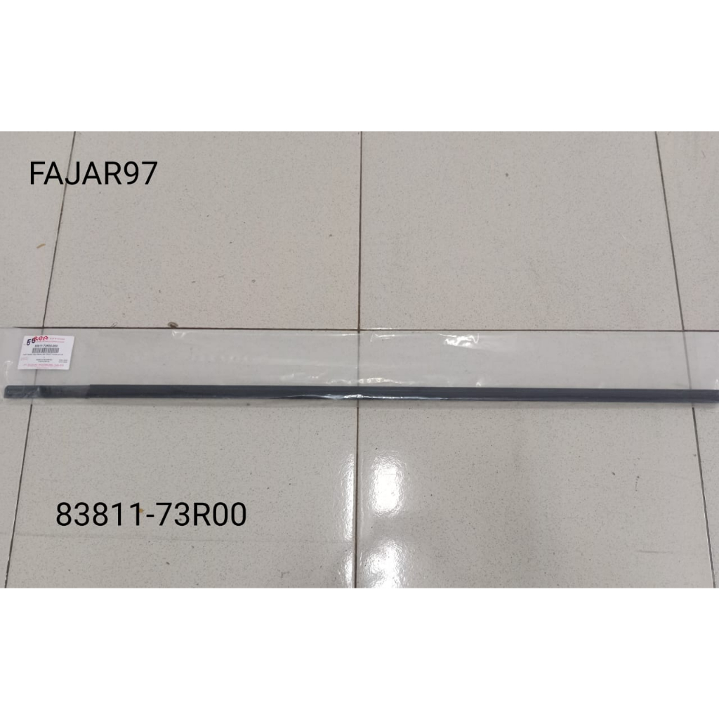 Jual Pelipit List Karet Kaca Luar Weatherstrip Out Suzuki All New Ertiga Xl Original Shopee