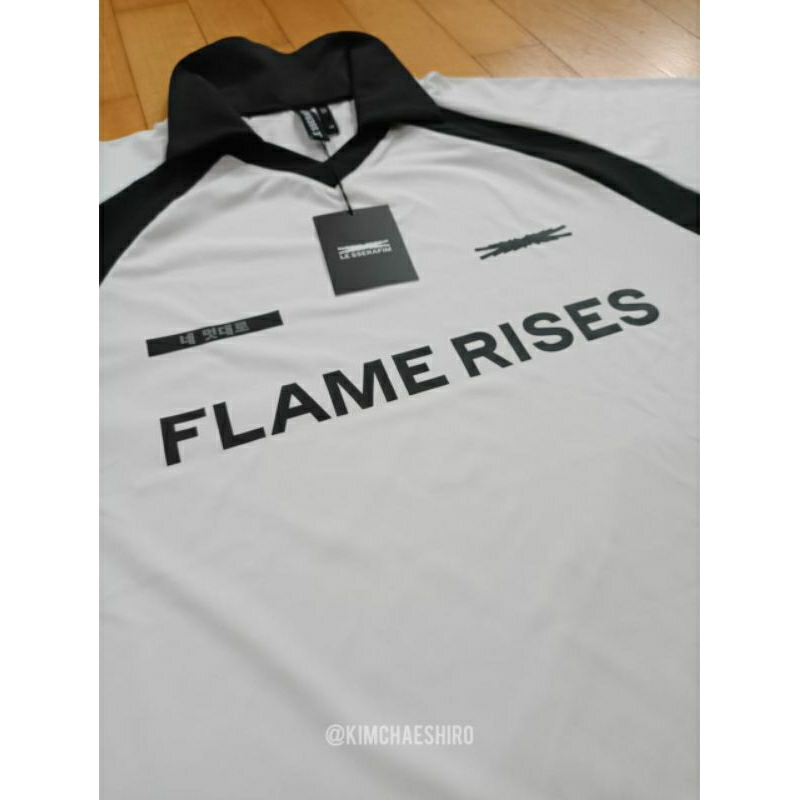Jual Le Sserafim's 2023 Tour Flame Rises Jersey S/S T-Shirt White