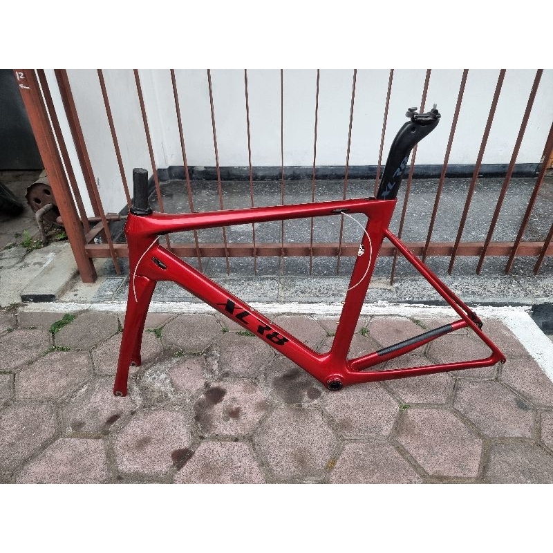 Xlr8 store carbon frame