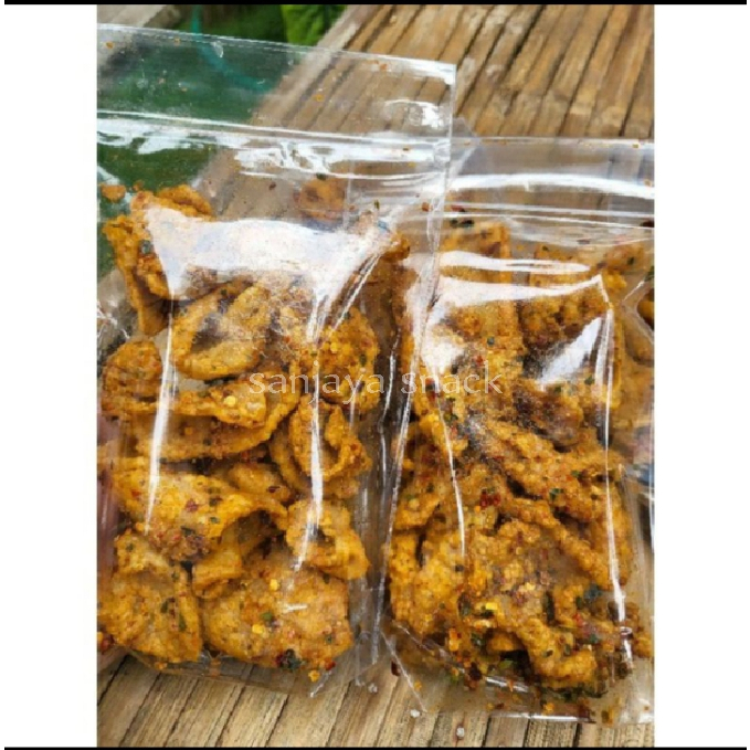 Jual Kulit Ayam Crispy 500 Gram Pedas Daun Jeruk Dan Original Gurih