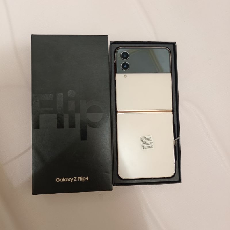 Jual Samsung Galaxy Z Flip 4 8/256 Second Mulus | Shopee Indonesia