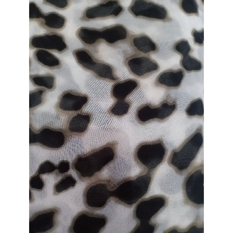 Jual CERUTI TIPIS MOTIF LEOPARD HITAM DASAR PUTIH (2,2 meter = Rp57.000 ...