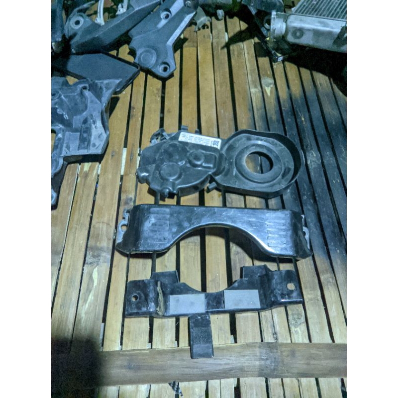 Jual besi penahan aki dan tanki satria injeksi | Shopee Indonesia