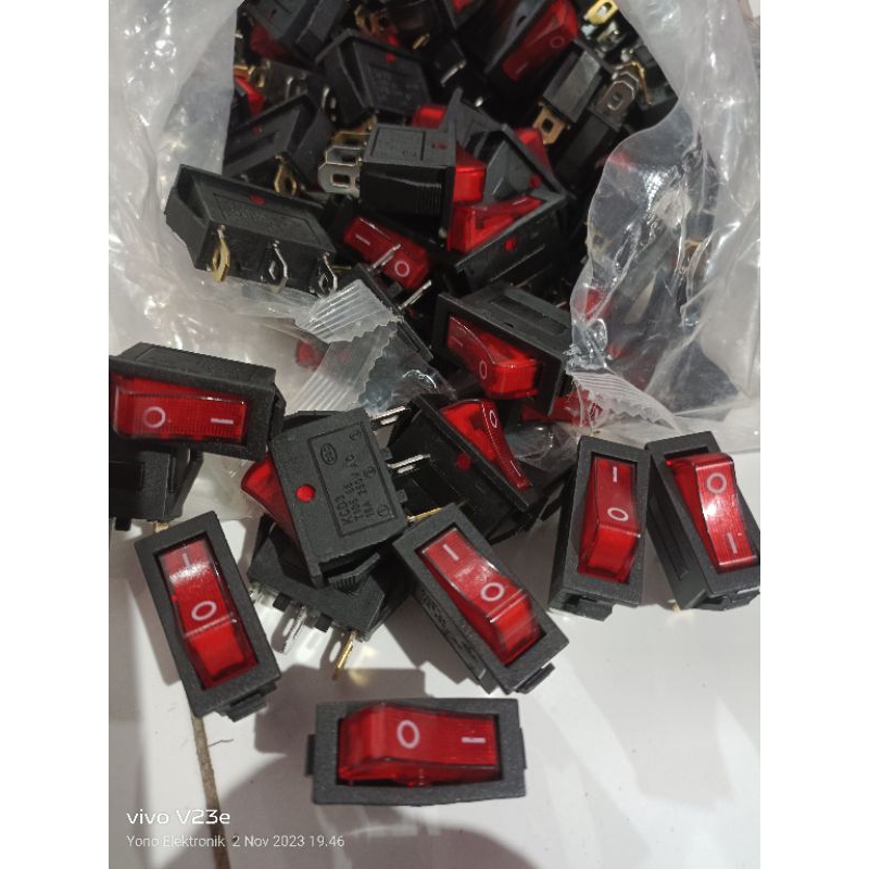 Jual Saklar Switch 3 Pin LAAMPU (ON-OFF) Ukuran TANGGUNG TIPIS | Shopee ...