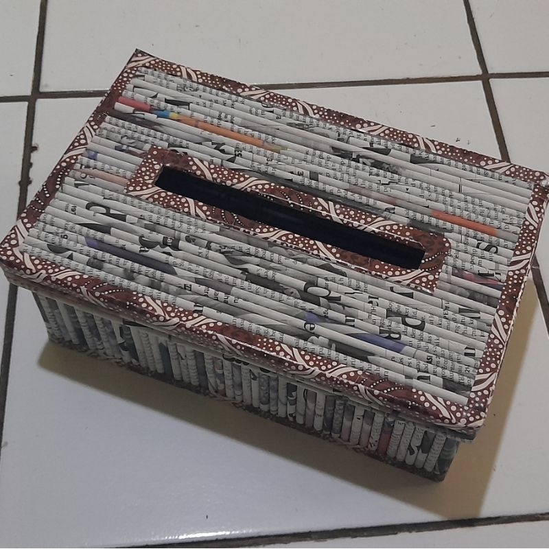 Kerajinan tangan dari koran box tissue kotak tisu prakarya