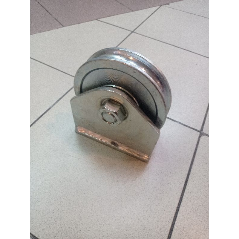 Jual roda pagar/gerbang 6 inchi extra heavy duty ( rel behel ) | Shopee ...