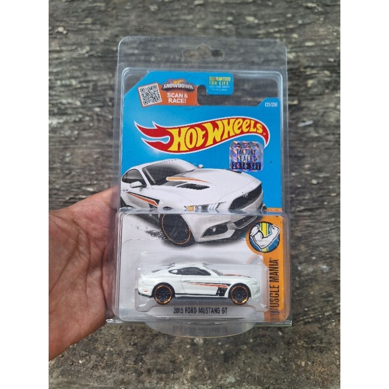 Hot Wheels 2015 Ford Mustang kisautó 1/64 piros - Mattel vásárlás a Játékshopban