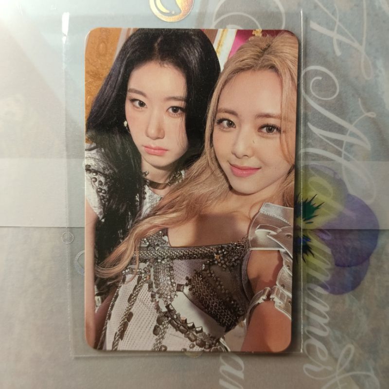 Jual Photocard Unit Chaeryeong Yuna Itzy Checkmate Se Special Album Shopee Indonesia