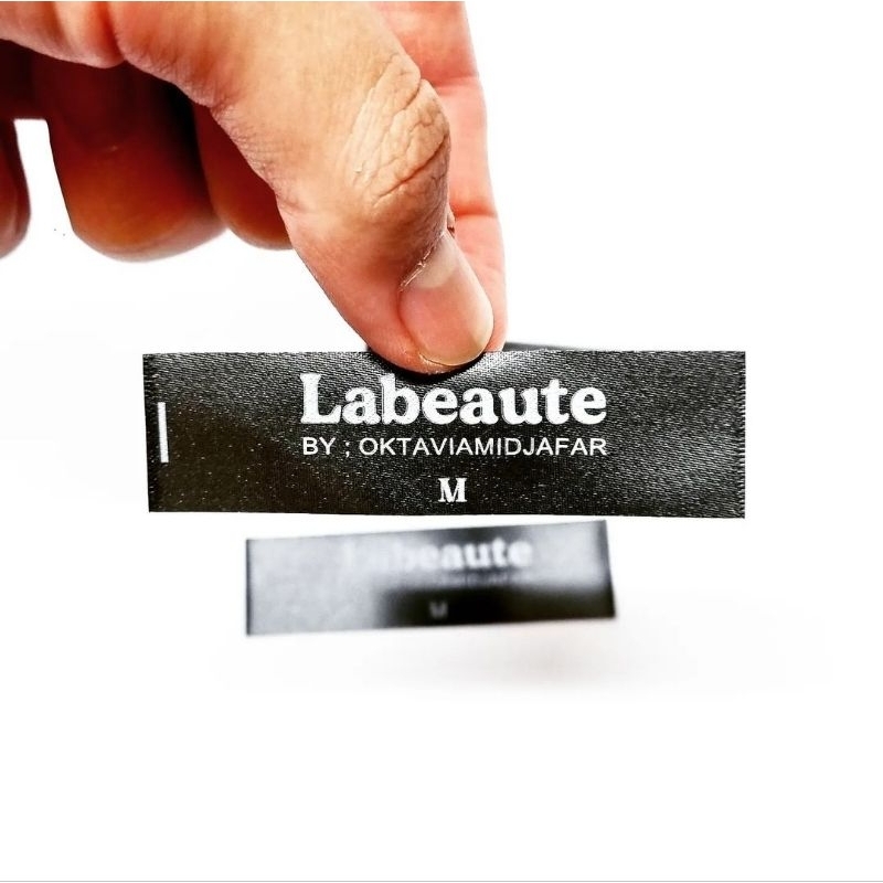 Jual label baju custom satin hitam 2cm harga per lusin | Shopee Indonesia
