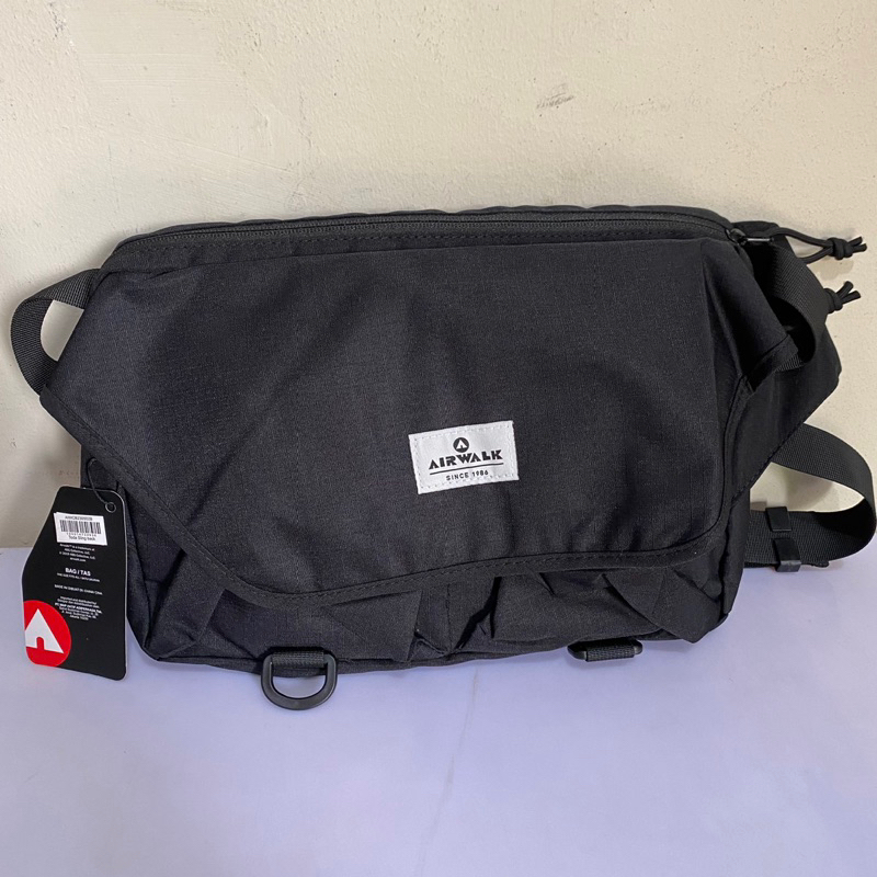 Airwalk shop sling bag