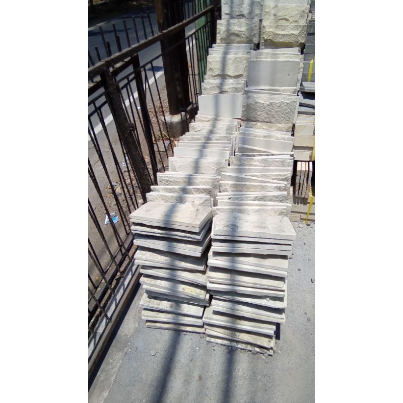 Jual Batu alam paras rta 15x30 *WAJIB CO PALET KAYU* | Shopee Indonesia
