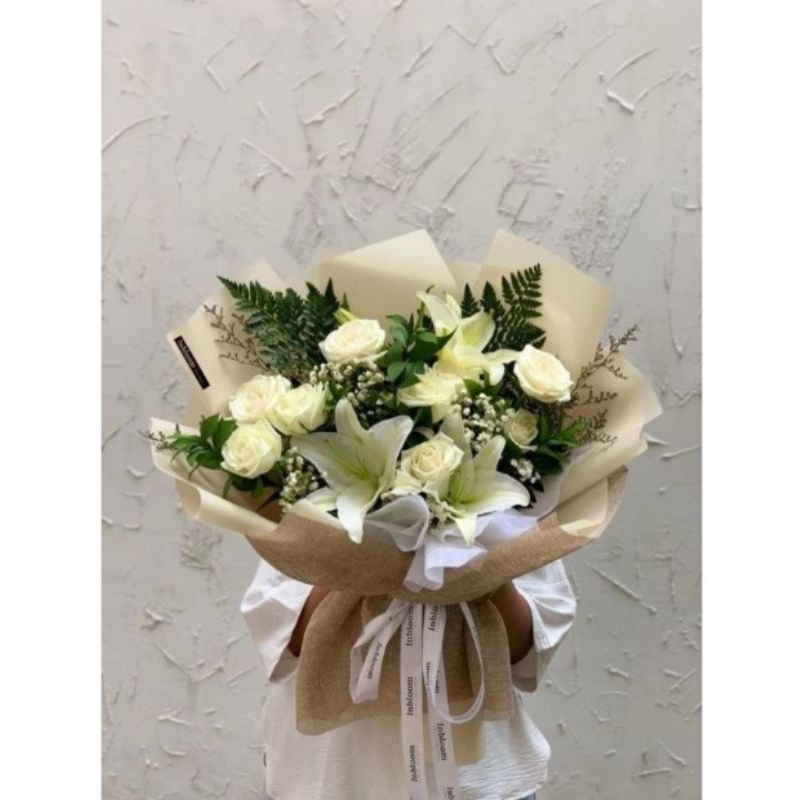 Jual INBLOOM FLORIST/ Small Lily Bouquet | Medium Lily Bouquet |Bunga ...