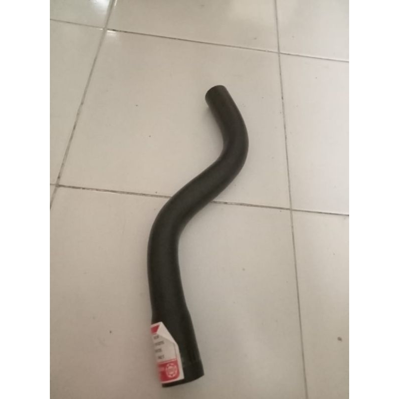 Jual Selang Radiator Atas Futura 1.3 ( Diameter Lubang 3.7 cm panjang ...