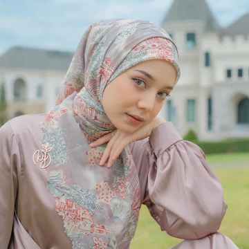 Hijab Segiempat Beauty Aqso Viney Jepang