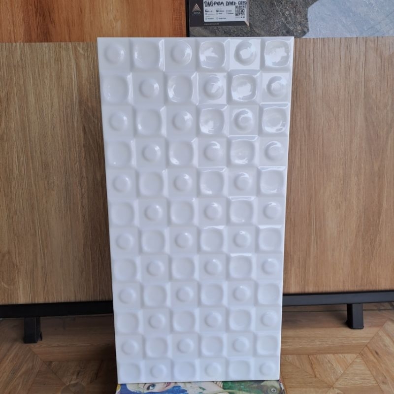 Jual Keramik Dinding Putih Timbul Glossy / Keramik Dinding Kamar Mandi