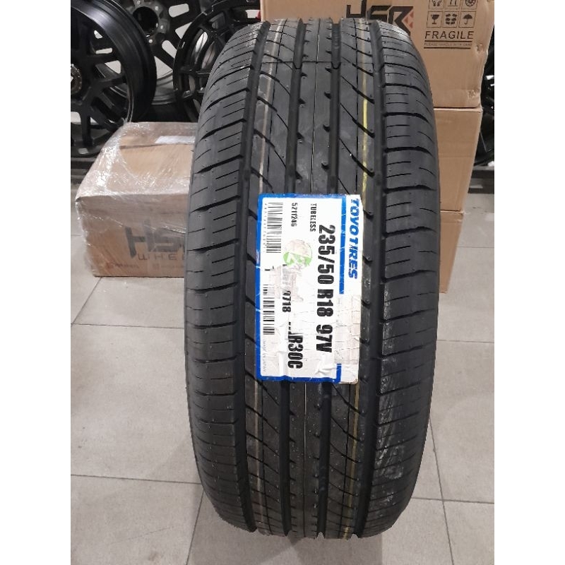 235/50R18 われる TOYO TRANPATH R30 2本 送込 28,000