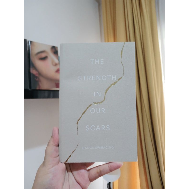 Jual Buku Import The Strength in Our Scars by Bianca Sparacino | Shopee ...