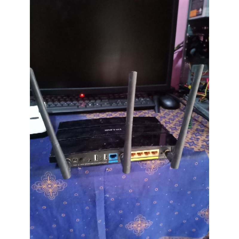 Jual TP-LINK WDR4300 N750 Wireless Dual Band gigabit Router | Shopee ...