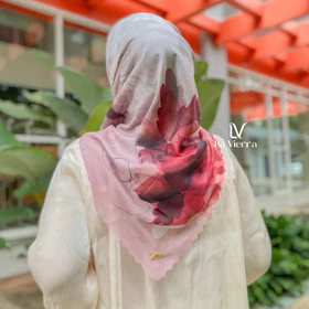 La Vierra Blooming Series Hijab Segiempat Printing