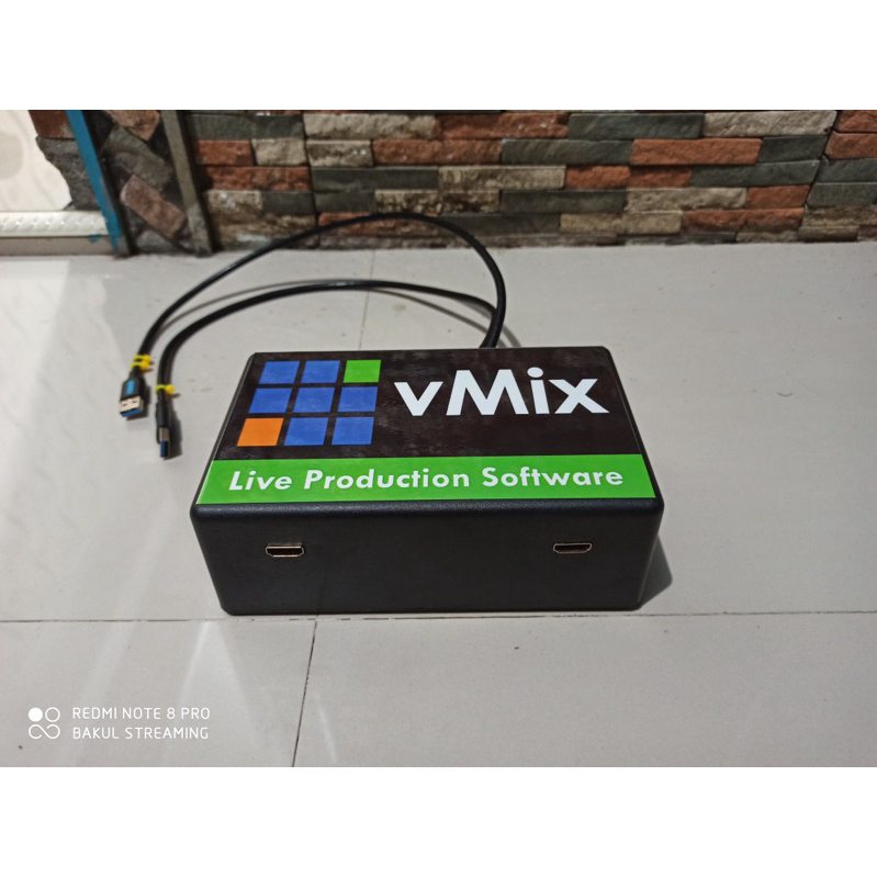 Jual PC+LCD 19”+VMIX HD PORTABEL USB 2CH INPUT HDMI | Shopee Indonesia