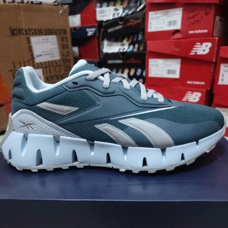 Jual 𝗥𝗘𝗘𝗕𝗢𝗞 𝗭𝗜𝗚 𝗗𝗬𝗡𝗔𝗠𝗜𝗖𝗔 𝟰 𝗔𝗗𝗩𝗘𝗡𝗧𝗨𝗥𝗘 𝗪𝗢𝗠𝗘𝗡'𝗦 𝗥𝗨𝗡𝗡𝗜𝗡𝗚 𝗦𝗛𝗢𝗘𝗦 𝗕𝗟𝗨𝗘