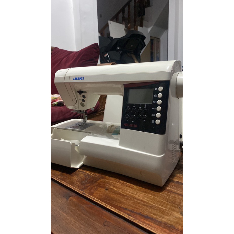 Jual MESIN JAHIT PORTABLE JUKI HZL G110 (SECOND LIKE NEW) Shopee