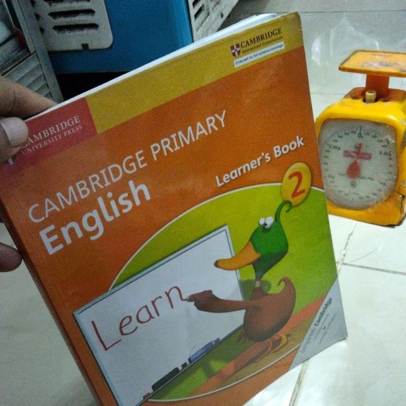 Jual CAMBRIDGE PRIMARY ENGLISH LEARNING'S BOOK 2 CAMBRIDGE | Shopee ...