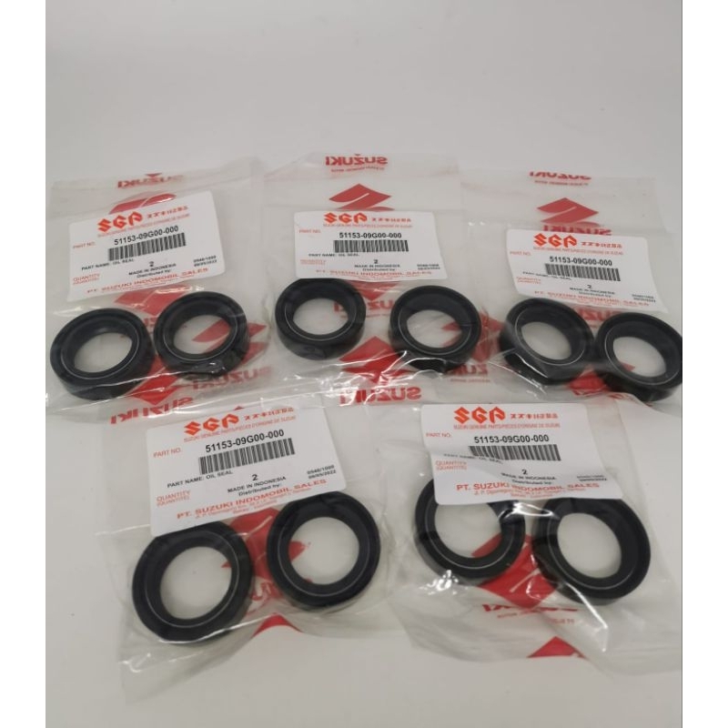Set Of 2 Suzuki Front Fork Oil Seals – OEMparts – Fits Various Models – #51153-08C20 – Made In Italy