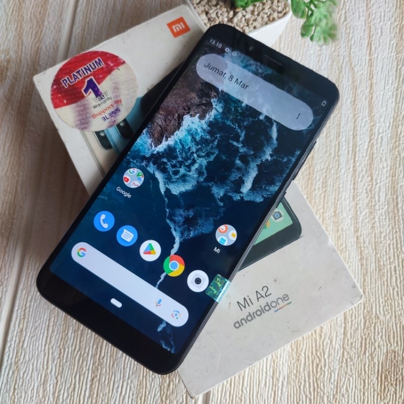 Jual XIAOMI Mi A2 RAM 4/64 HP BEKAS BERGARANSI MURAH 100% ORIGINAL