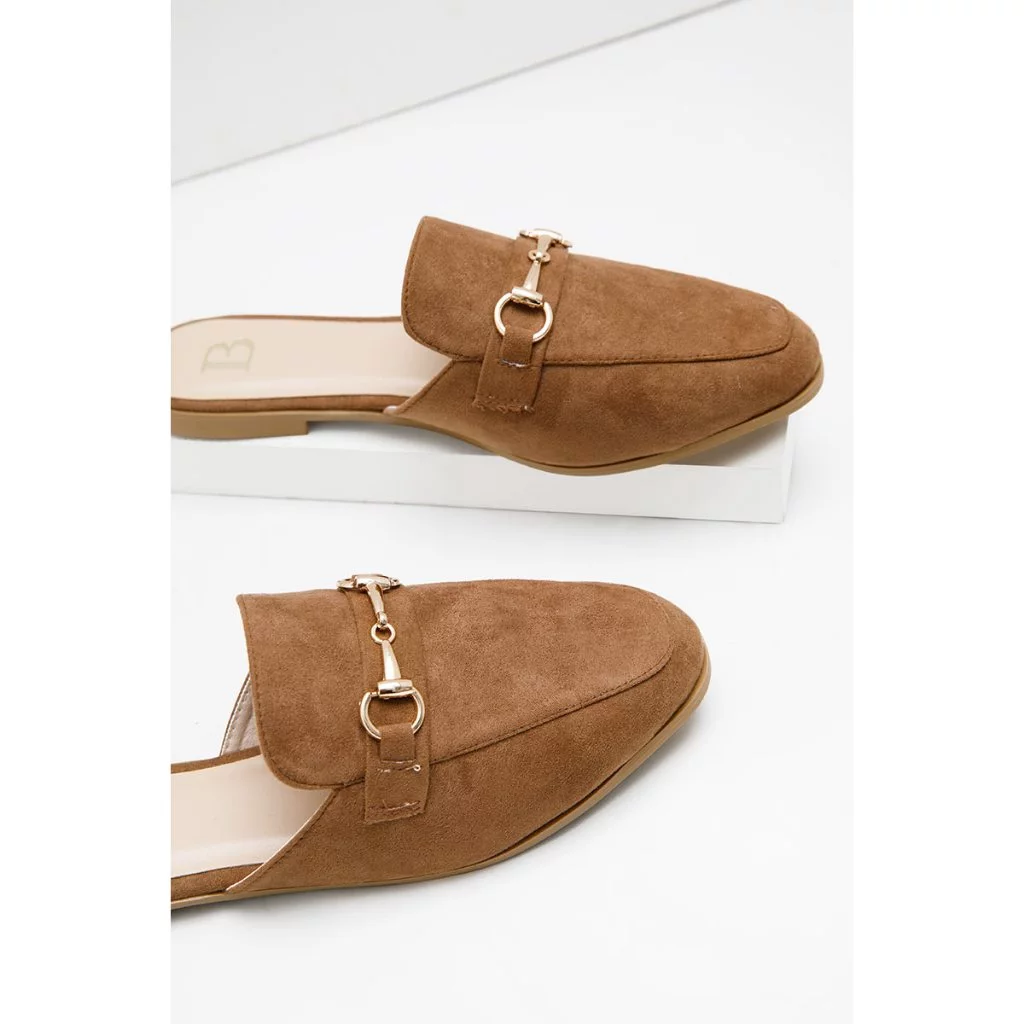 Flatshoe Gallery