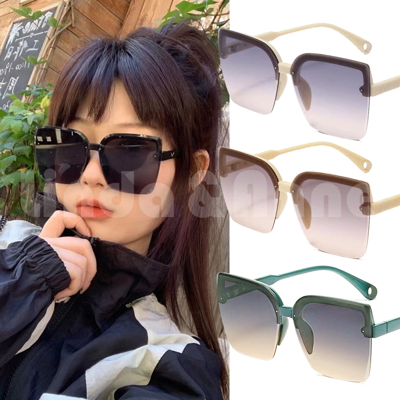 Jual Terbaru Sunglasses Kacamata Hitam Wanita Oversized Aksen Glitter ...