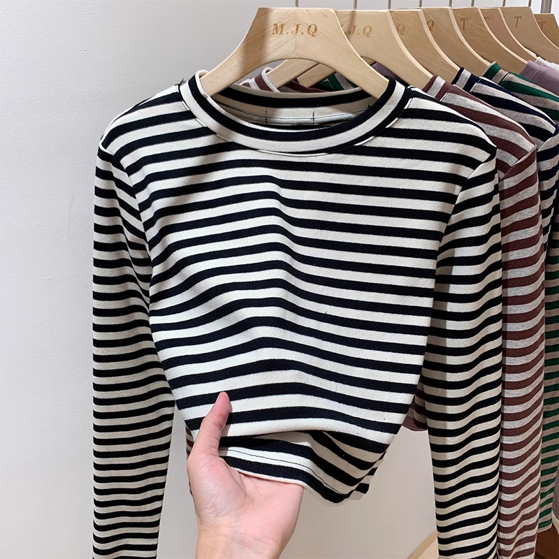 Jual Kaos lengan panjang pendek bergaris hitam putih | Shopee Indonesia