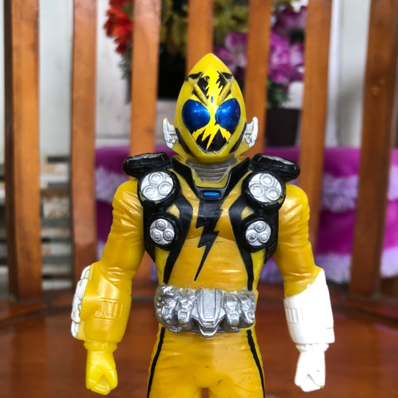 Jual Kamen Rider Fourze Yellow Form (RHS) | Shopee Indonesia