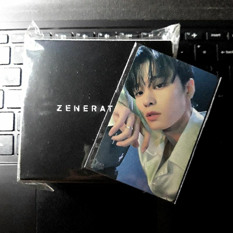 THE BOYZ - THE BOYZ ZENERATION PAPERWEIGHT ヒョンジェ THE 防ぎ BOYZ ZENERATION PAPERWEIGHT ヒョンジェ