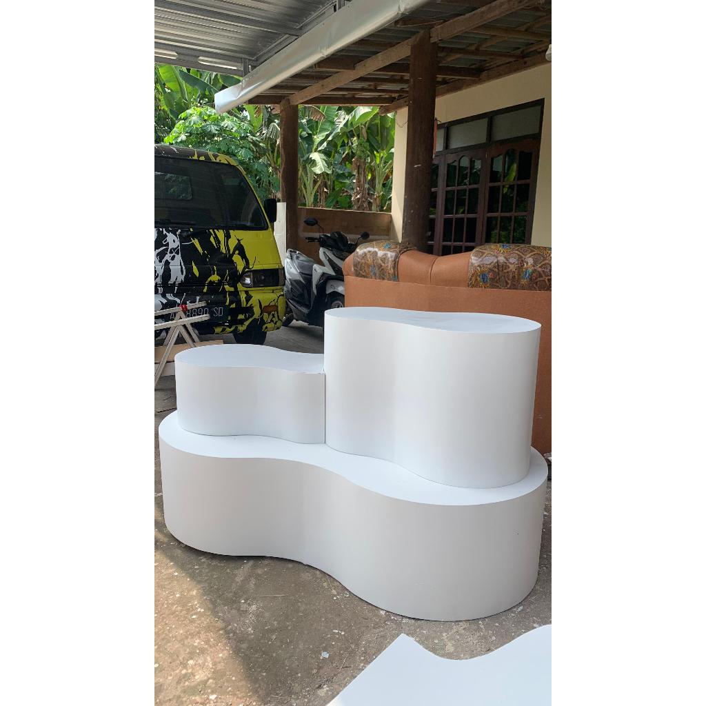 Jual meja display both etalase meja pameran meja event abstrak berundak ...