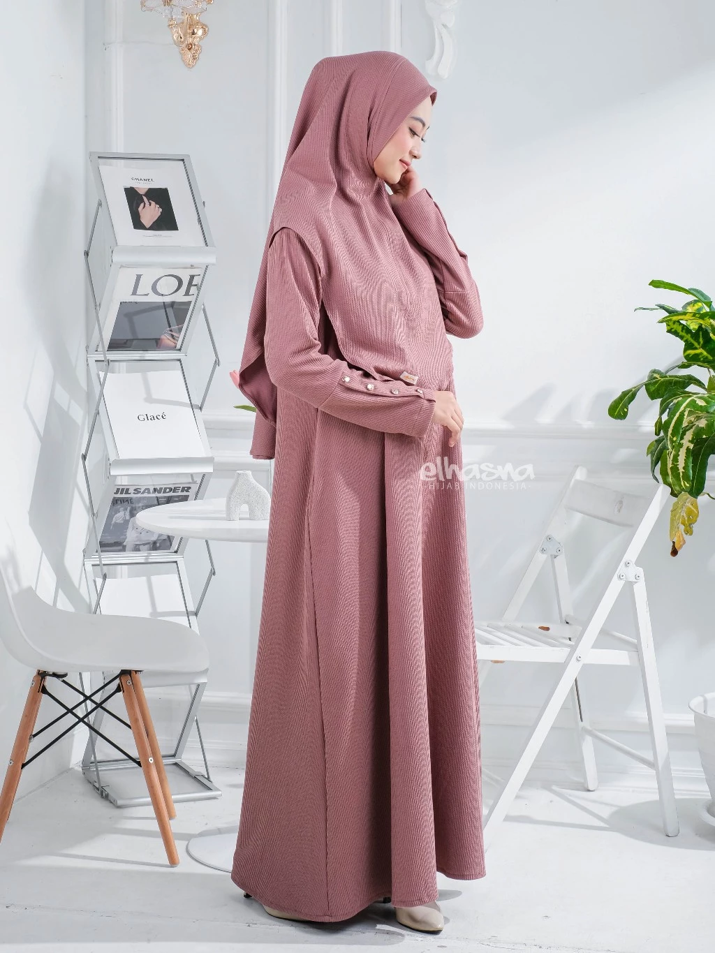 Gamis Dress Abaya Resleting Depan Button Knit Premium Jumbo tampilan keseluruhan